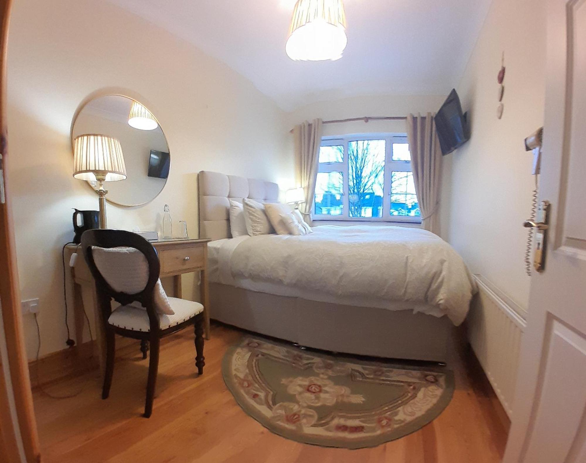 Woodhaven Manor H91Rc9D Hotel Голуей Екстериор снимка