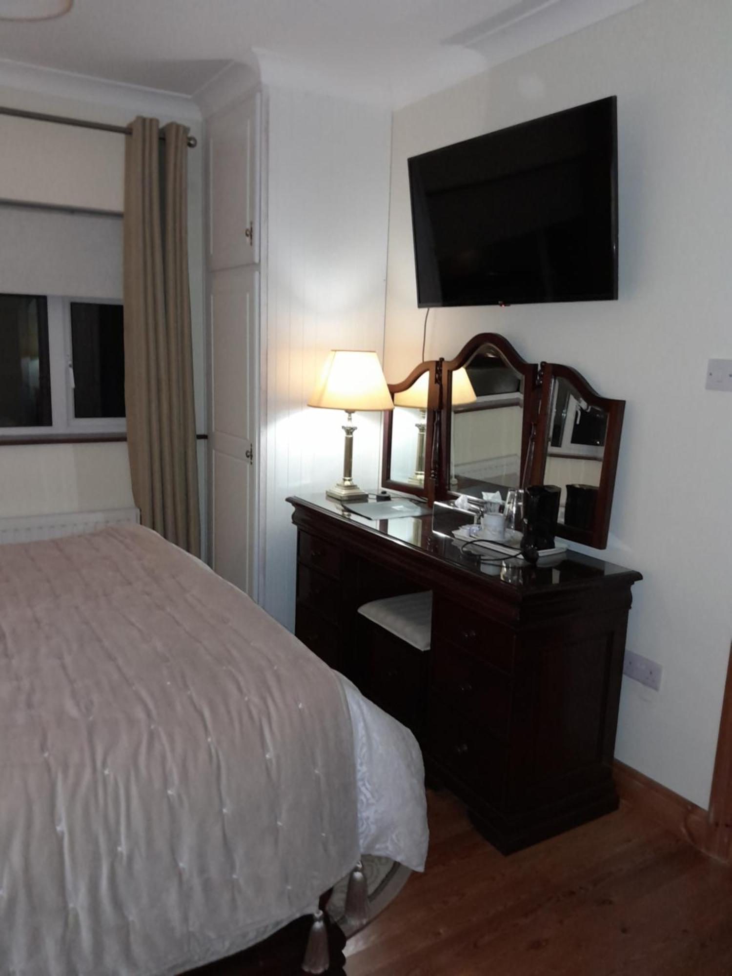 Woodhaven Manor H91Rc9D Hotel Голуей Екстериор снимка